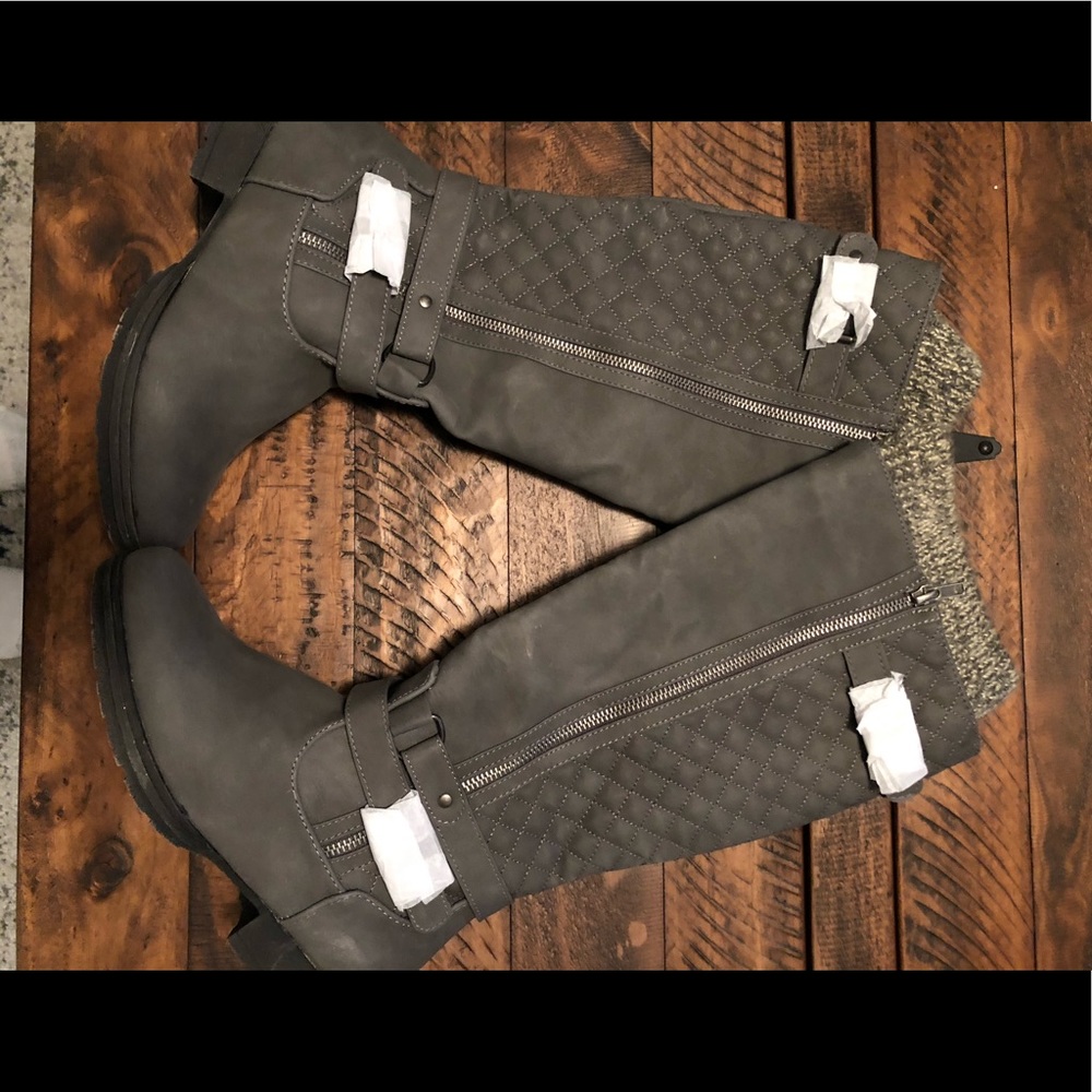 Shoe dazzle gray quilted sweater mid calf boots